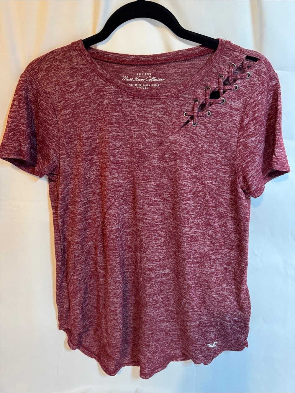 Hollister Marled Lace-Up Short Sleeve Tee - Wine